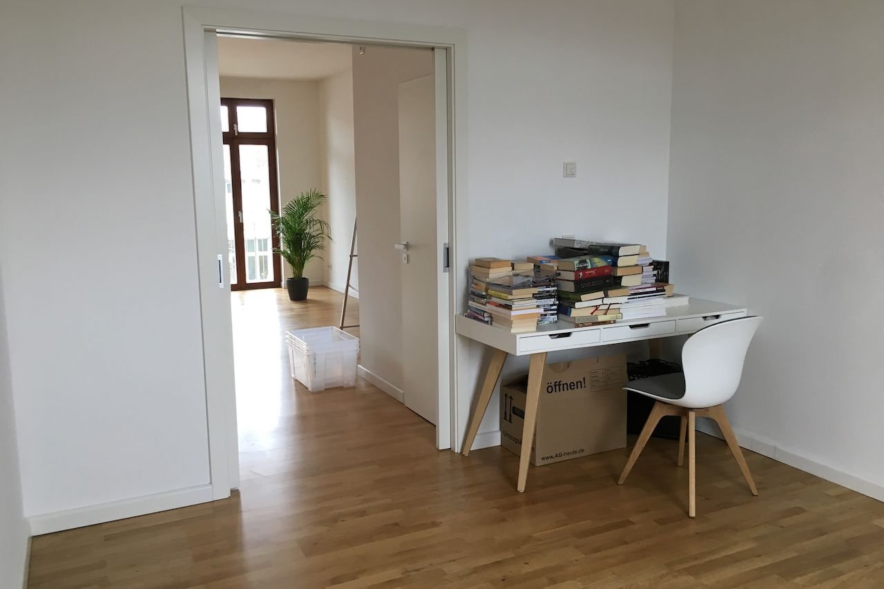 Small-Space Desk Ideas: Fitting a Home Office Into Tight Spots
